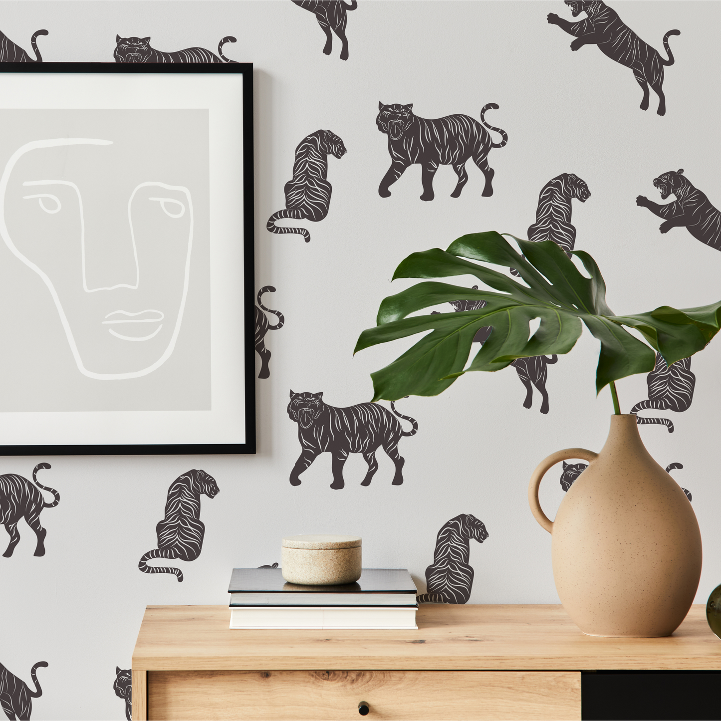 Tiger Trot Wallpaper